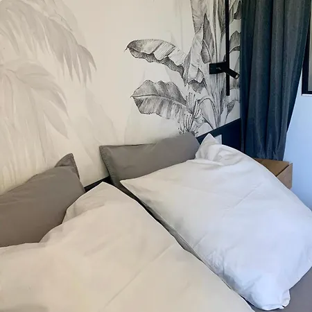 Escapade Mediterraneenne Au Coeur De St-raphael