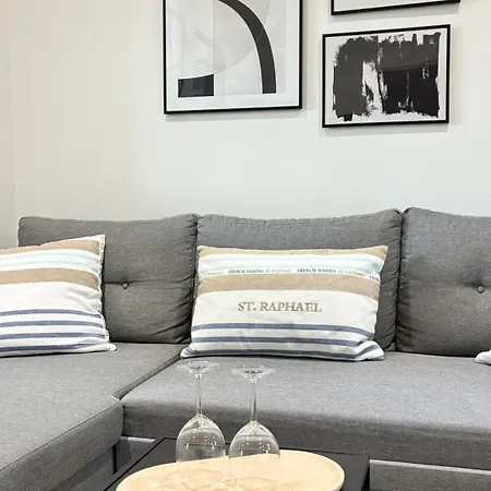 Escapade Mediterraneenne Au Coeur De St-raphael