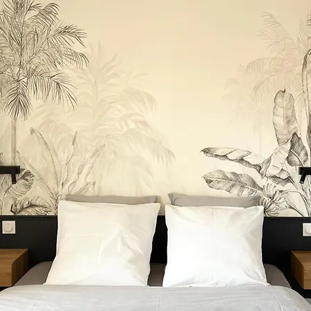 Escapade Mediterraneenne Au Coeur De St-raphael